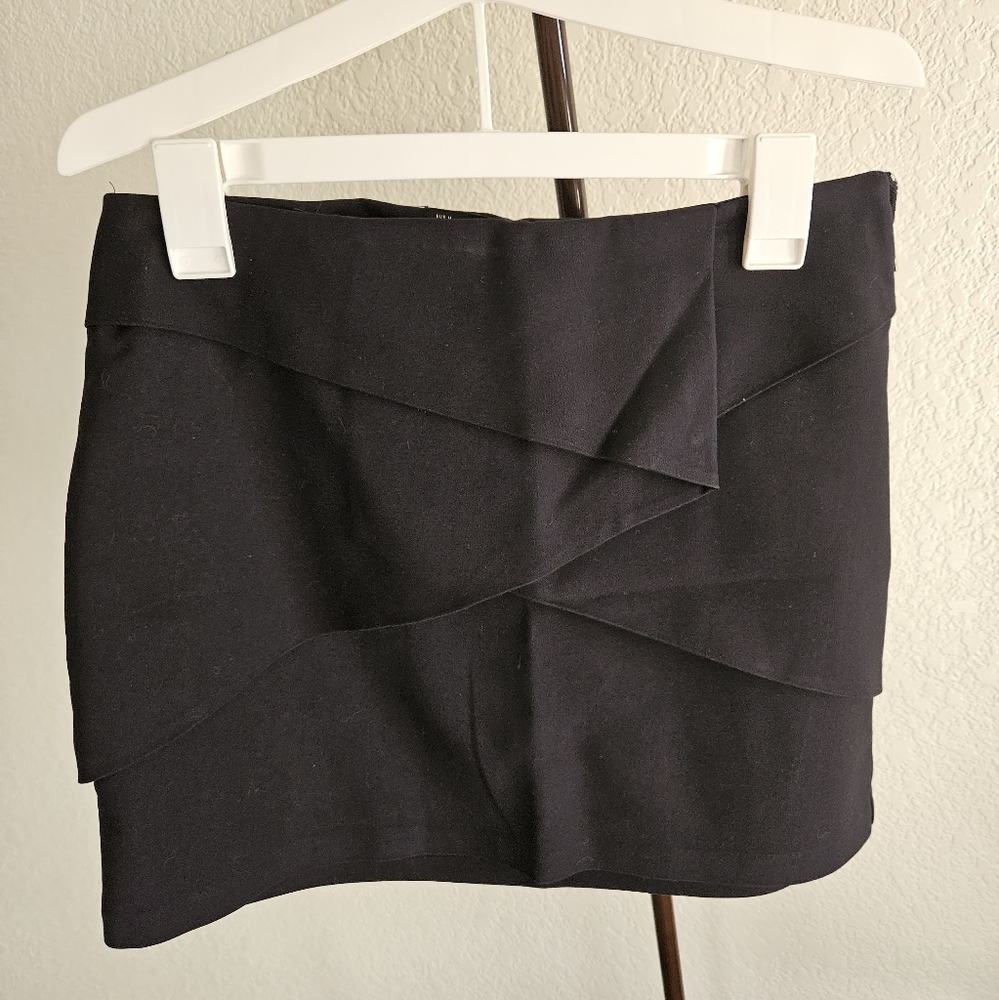 ZARA Short Side Zip Fully Lined Skirt - Size M